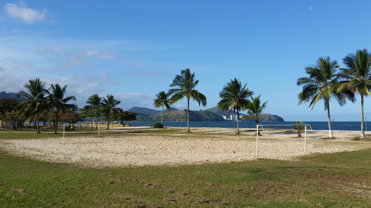 Confortável casa com piscina e churrasqueira a 100m da praia Caraguatatuba Exterior foto